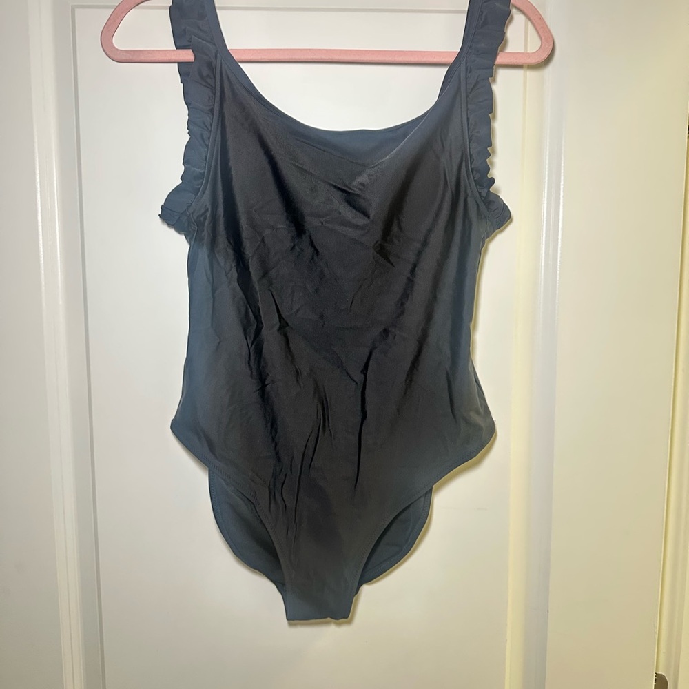 Aerie Classic Black Ruffled Strap One-Piece Swimsuit never worn medium